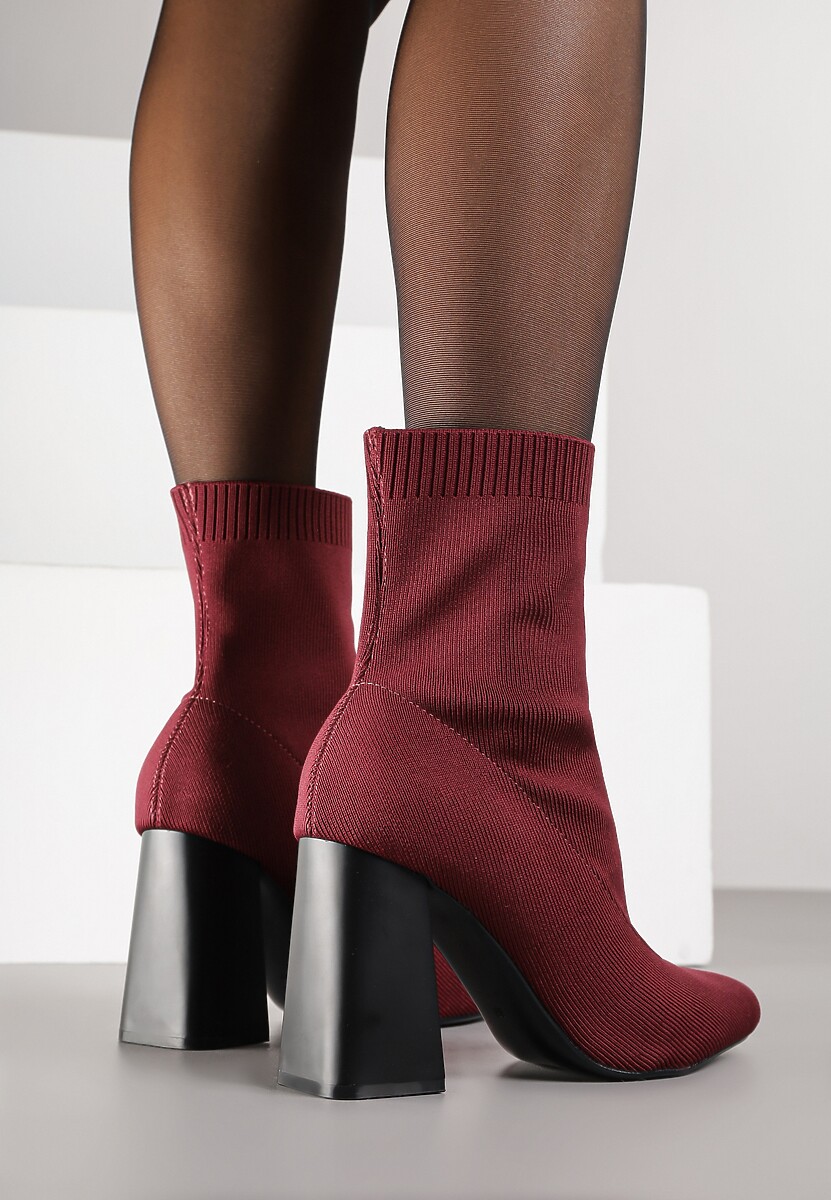 Bordowe Botki Vices na Słupku o Geometrycznym Kształcie i Elastyczną Cholewką Falessea