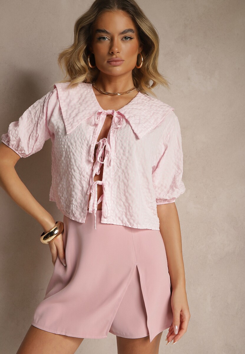 Czarna Bluzka z Wiskozą Ozdobiona Wiązaniem i Kratą Dellanis