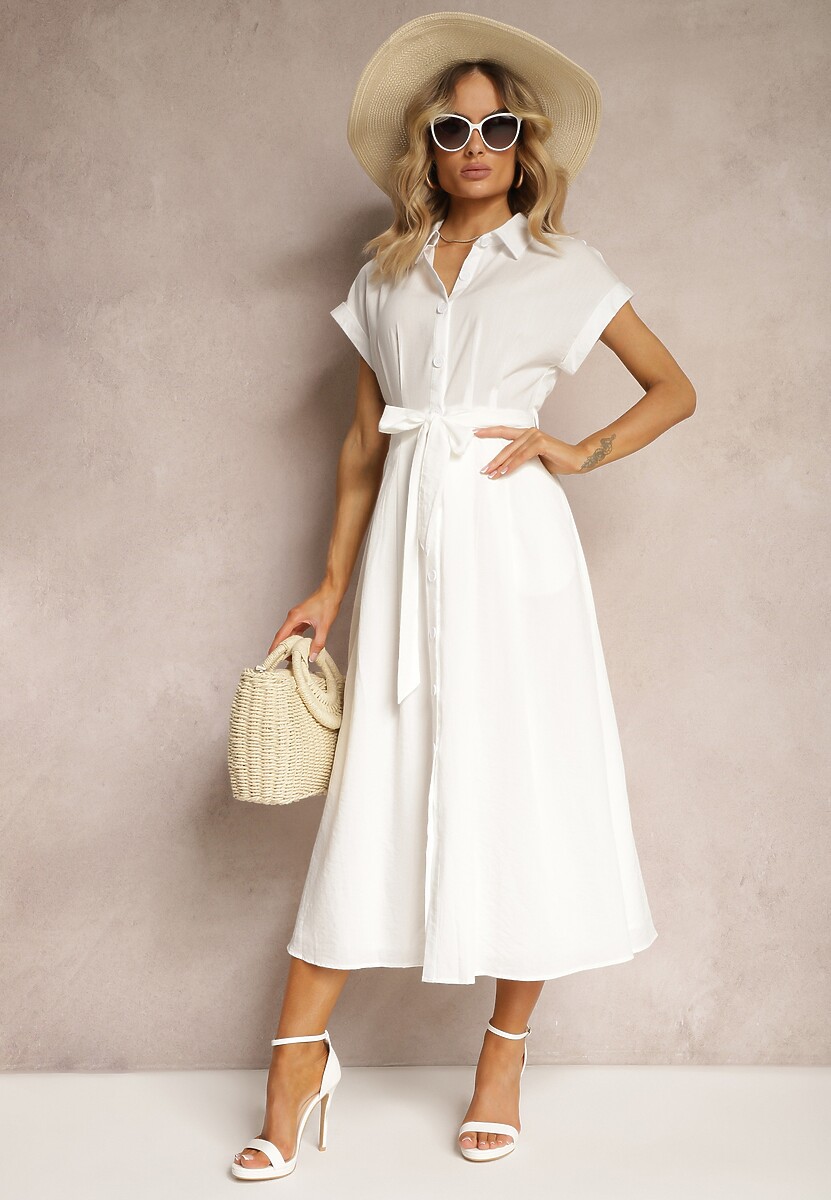 Biała Sukienka o Rozkloszowanym Kroju Zapinana na Guziki z Materiałowym Paskiem Moaril