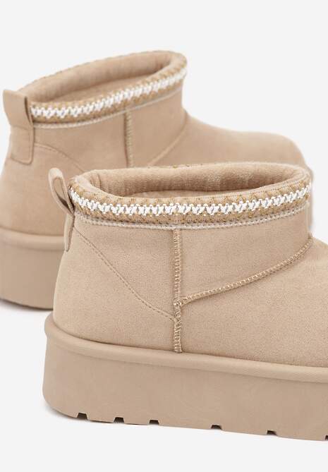 Ciemnobeżowe Śniegowce na Platformie z Haftem przy Cholewce Sewnera