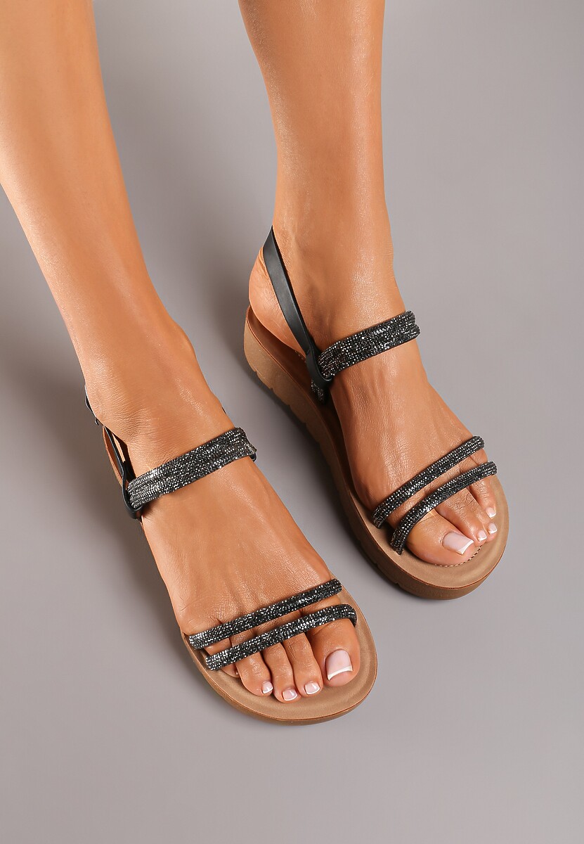 Czarne Sandały na Płaskiej Podeszwie z Cyrkoniami Zapinane przy Kostce  Elltiana