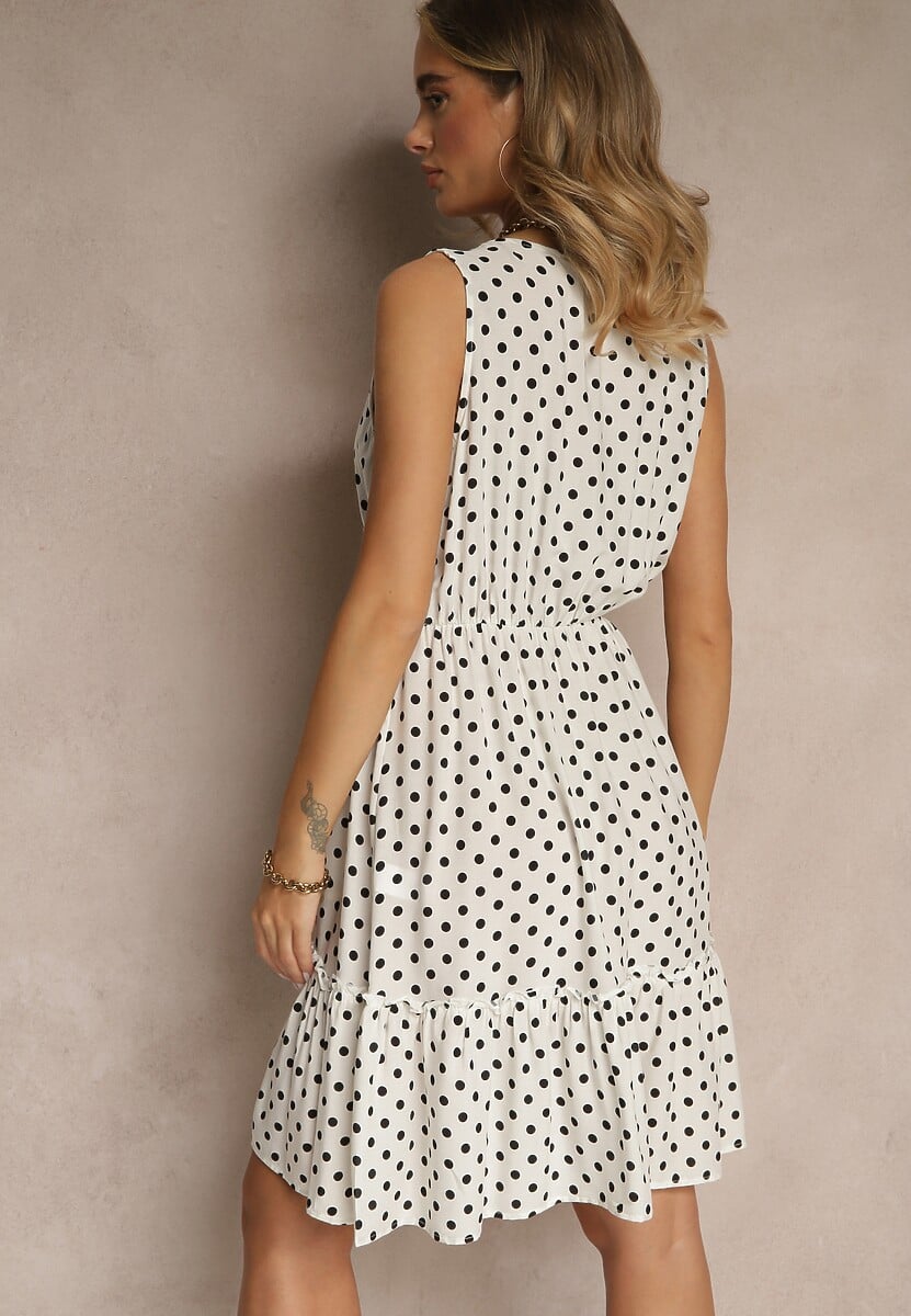 Biała Rozkloszowana Sukienka z Bawełną i Wiskozą ze Wzorem Kropek Lilamora