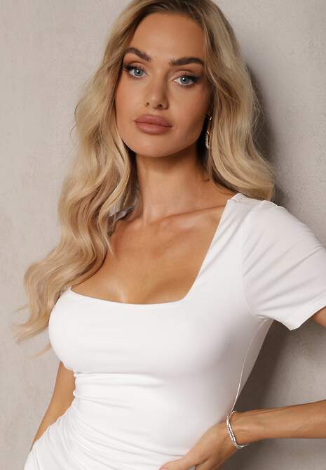 Biała Sukienka Midi z Kwadratowym Dekoltem i Drapowaniem Charloti