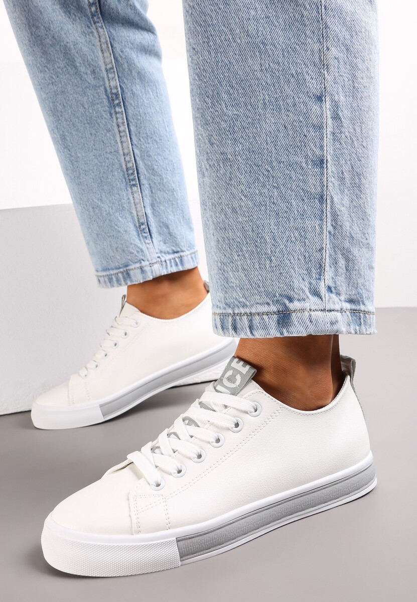 Biało-Beżowe Sznurowane Tenisówki na Ozdobnej Podeszwie z Taśmą z Napisami na Języku Majara