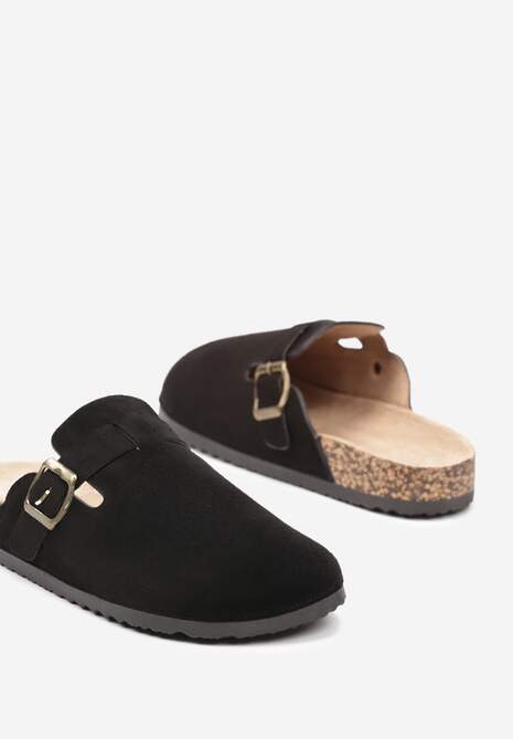 Czarne Klapki na Płaskiej Korkowej Podeszwie z Zakrytym Przodem Ozdobione Klamrą Atheine