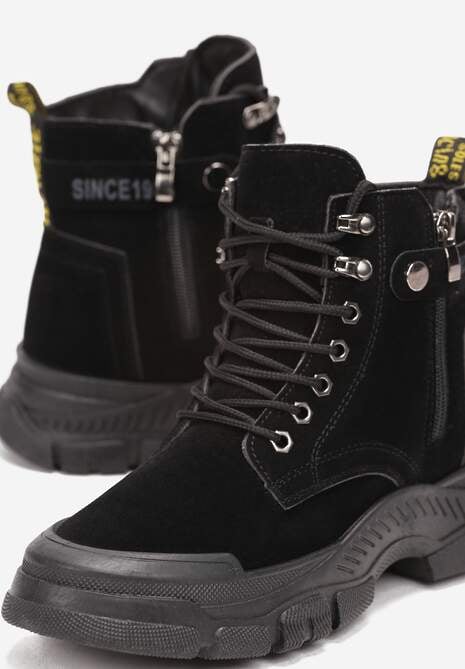 Czarne Sznurowane Botki Traperki na Grubej Podeszwie Trewenna