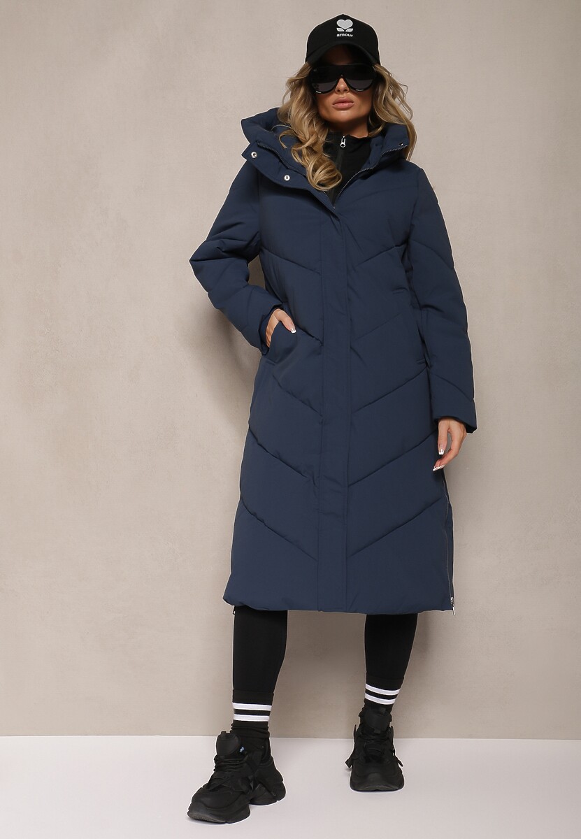 Granatowa Długa Kurtka Pikowana z Nieodpinanym Kapturem Nerindale