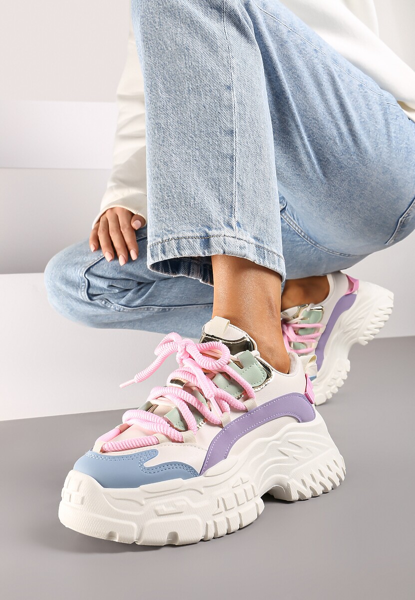 Biało-Różowe Sneakersy z Podwójnymi Sznurówkami i Tłoczoną Platformą Luppoa