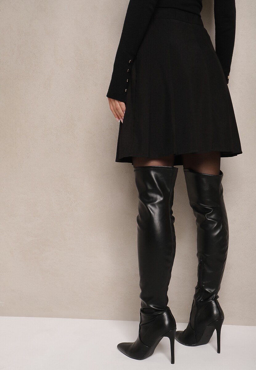 Czarna Spódnica z Wiskozą o Rozkloszowanym Kroju z Plisami i Gumką w Pasie w Stylu Preppy Iliola