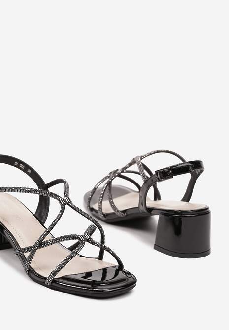 Czarne Sandały na Stożku z Wkładką ze Skóry Naturalnej Zapinane na Sprzączkę z Cyrkoniami Quesara