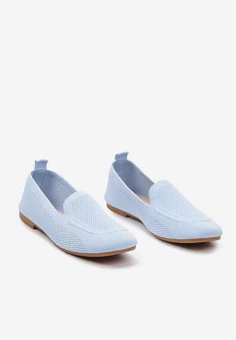 Jasnoniebieskie Casualowe Mokasyny na Płaskiej Podeszwie Ozdobione Perforacją Klanesha