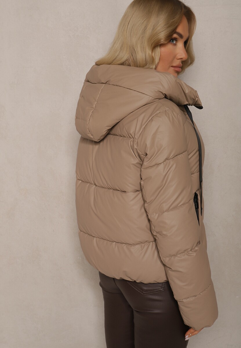 Ciemnobeżowa Pikowana Kurtka o Prostym Kroju z Kapturem i Kieszeniami Miriara