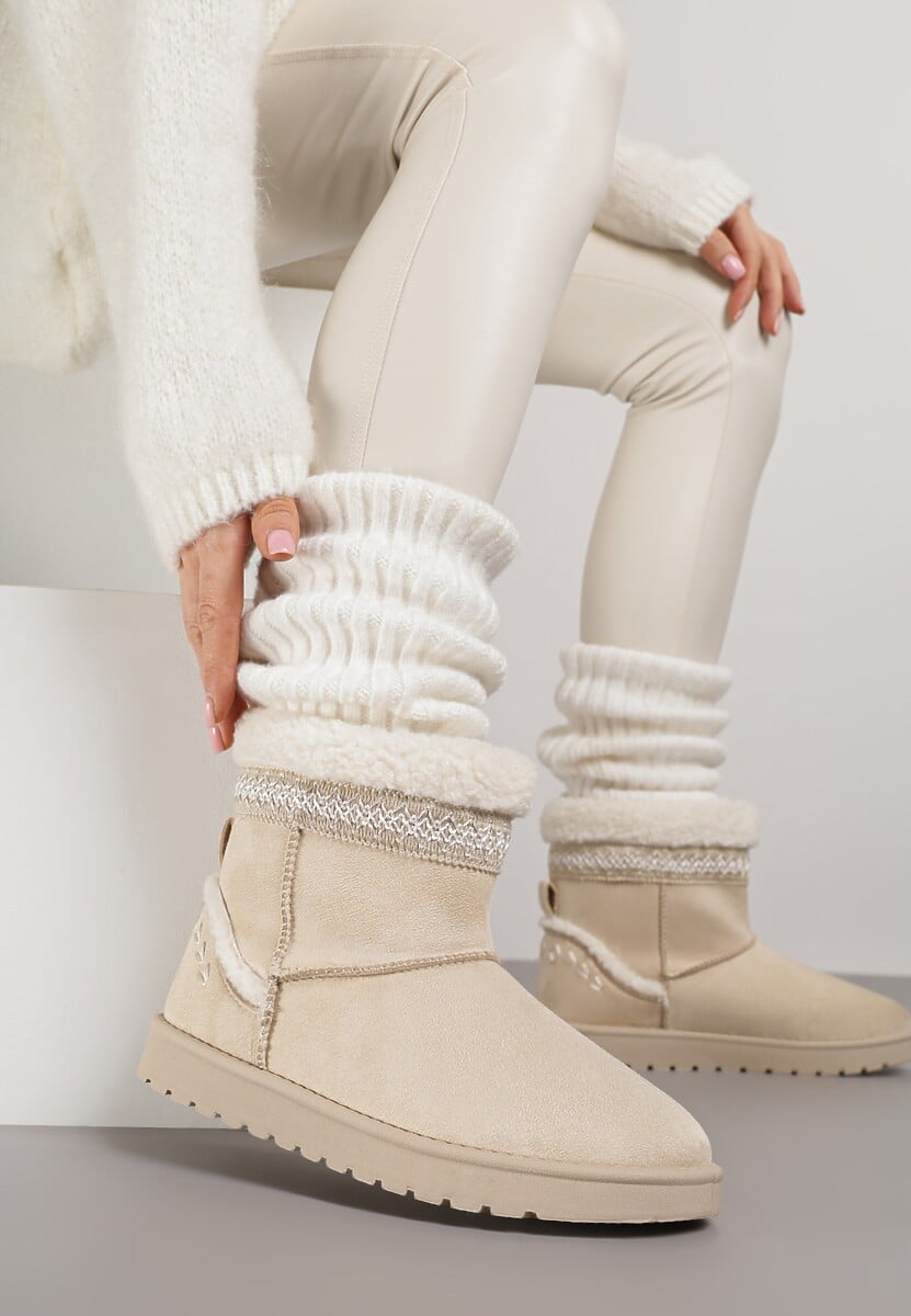 Beżowe Śniegowce o Wsuwanym Fasonie z Haftem i Futrem przy Cholewce Mevinadia