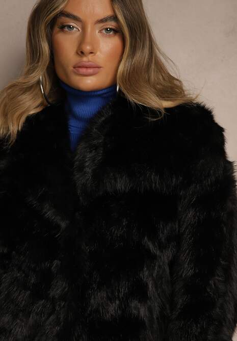 Czarna Futerkowa Kurtka Dwurzędowa z Szerokim Kołnierzem Fesandrea