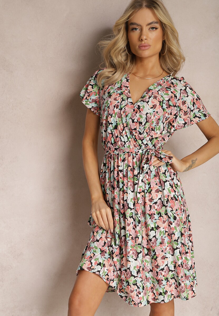 Różowo-Zielona  Wiskozowa Sukienka w Kwiaty z Kopertowym Dekoltem Tienn