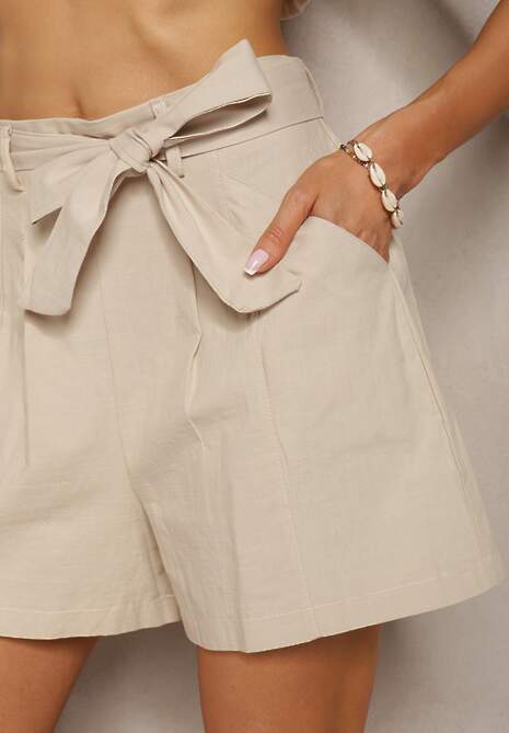 Beżowe Casualowe Szorty z Bawełny z Materiałowym Paskiem i Wszytą z Tyłu Gumką Lovanara