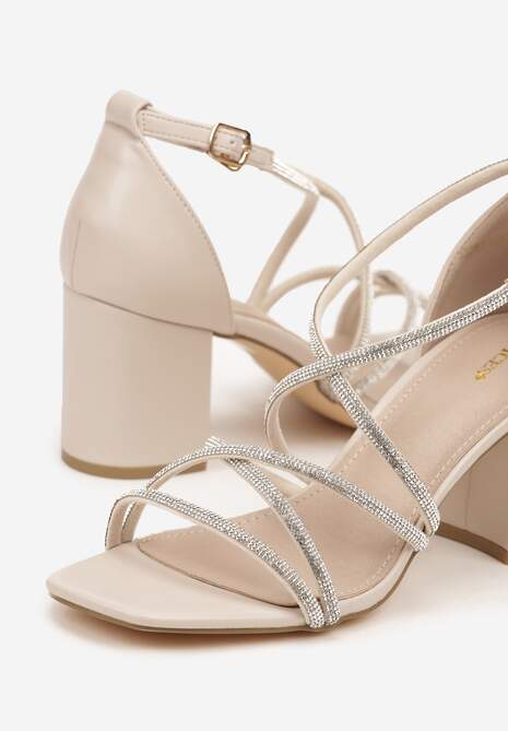 Beżowe Sandały na Słupku Vices Ozdobione Cyrkoniami Wiolavira