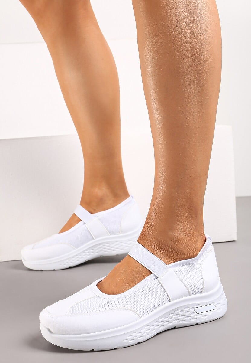 Białe Tenisówki na Płaskiej Podeszwie z Perforacją i Elastyczną Wstawką Xolema