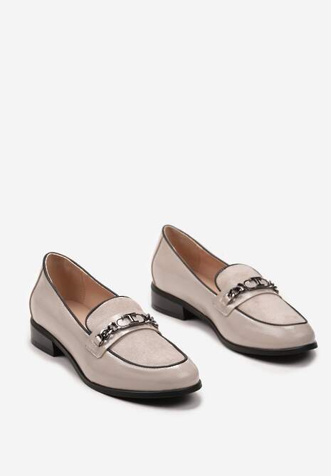 Beżowe Lakierowane Mokasyny w Stylu Loafersów z Klamrą i Skórzaną Wkładką Darnifa