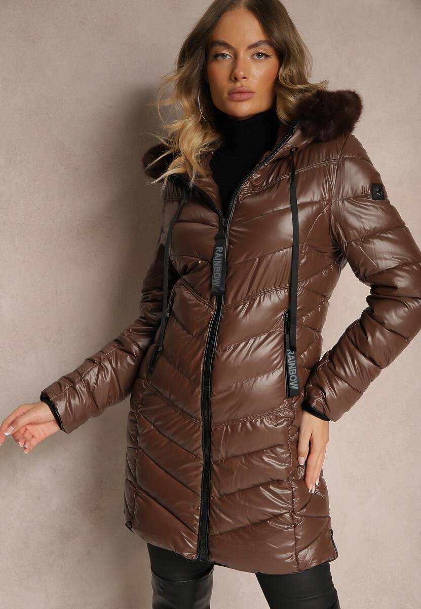 Granatowa Ocieplona Kurtka Pikowana z Kapturem i Futrzanym Kołnierzem Varella