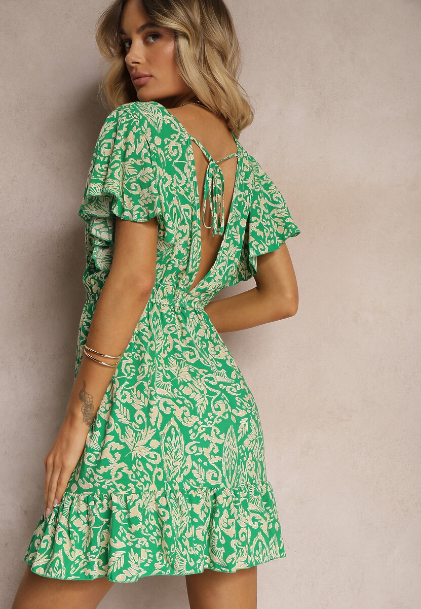 Zielona Sukienka z Bawełny o Rozkloszowanym Kroju Ozdobiona Falbanami i Gumką w Talii Neliaura