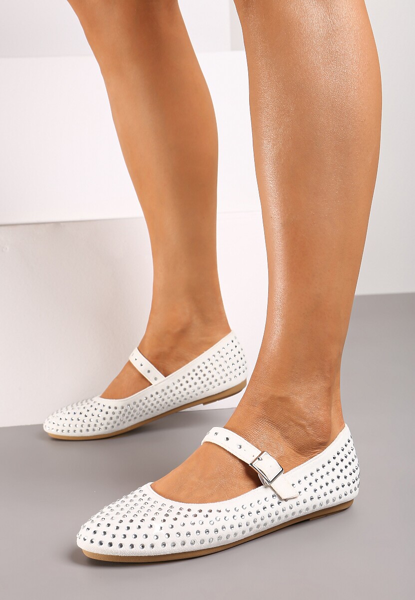 Białe Balerinki na Płaskiej Podeszwie w Stylu Mary Jane z Cyrkoniami i Ozdobnym Paskiem Ivilra