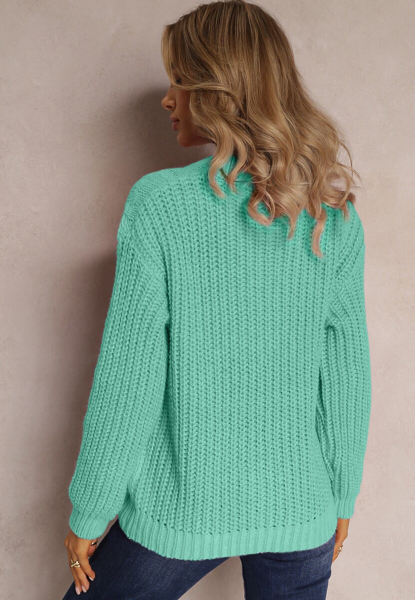 Zielony Sweter o Klasycznym Fasonie z Modnym Splotem Siloma