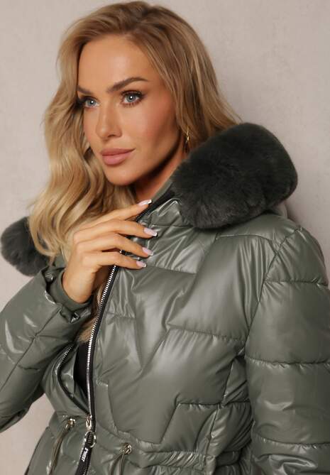 Ciemnozielona Pikowana Kurtka z Futerkiem Przy Kapturze Paelina