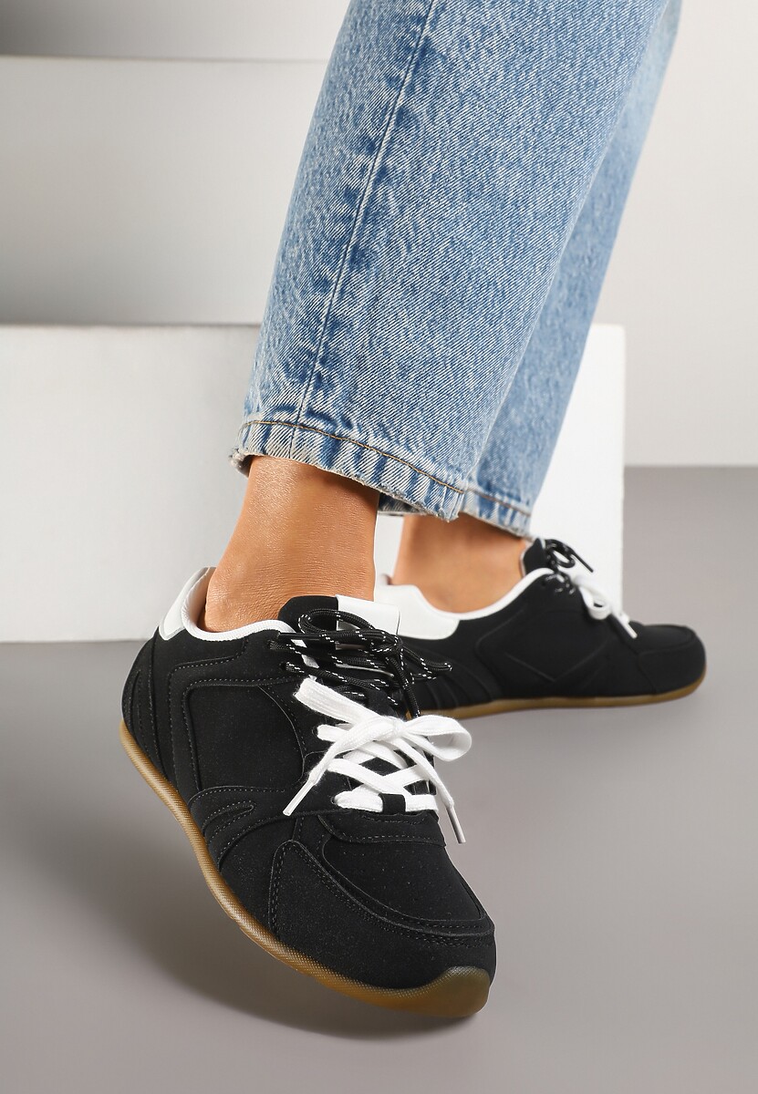 Czarne Sneakersy Ozdobione Przeszyciami i Podwójnym Sznurowaniem Telisaria