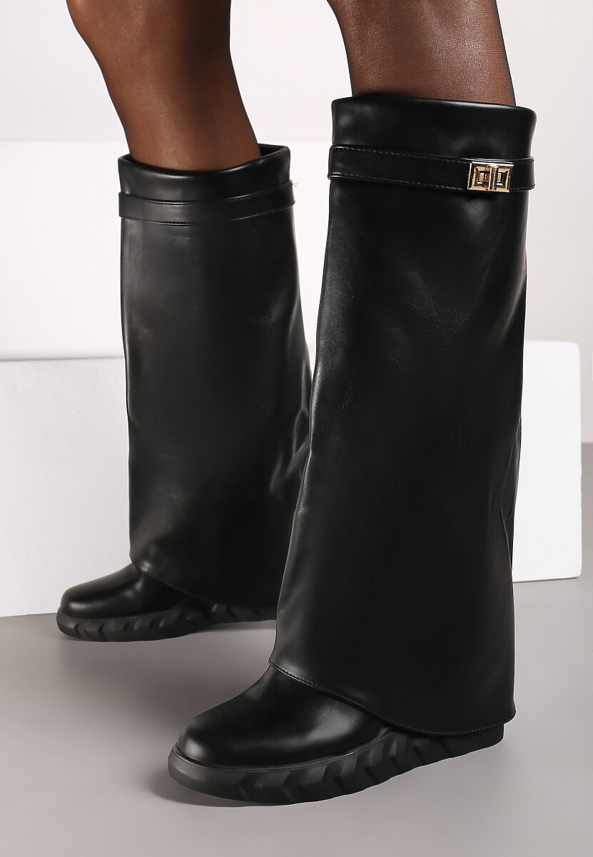 Czarne Kozaki z Klamerką i Wywiniętą Cholewką Elliandra