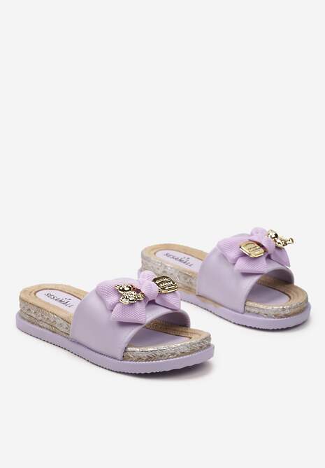 Fioletowe Klapki na Niskiej Platformie ze Złotymi Ozdobami i Kokardą Oatiss