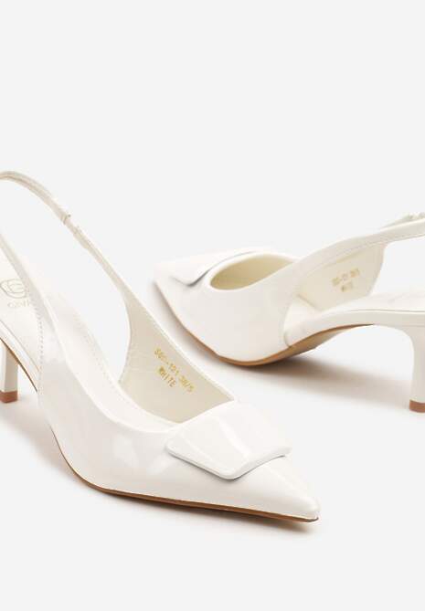 Białe Lakierowane Sandały Typu Slingback na Szpilce Kalivan