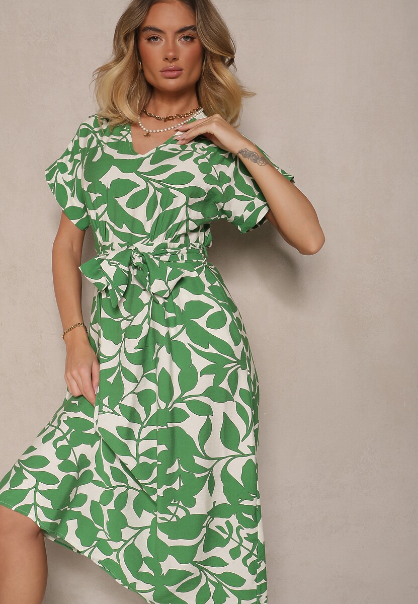 Zielona Sukienka o Rozkloszowanym Kroju w Liście z Paskiem Pumale