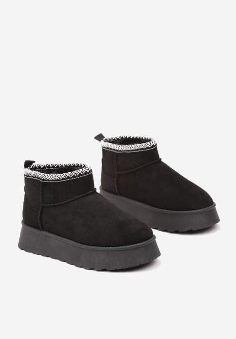 Czarne Śniegowce na Platformie Ozdobione Haftem Deccaria