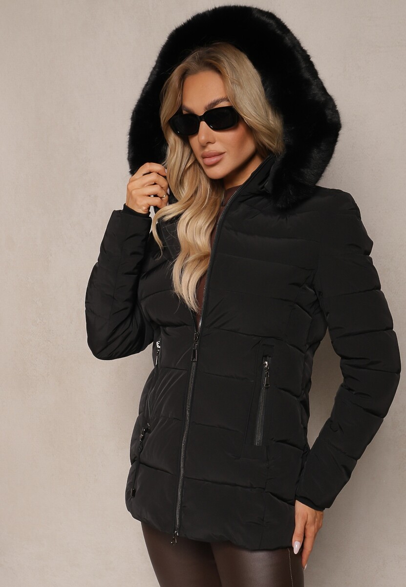 Czarna Kurtka z Pikowanymi Przeszyciami i Futrzanym Kapturem z Możliwością Odpięcia Zinriya