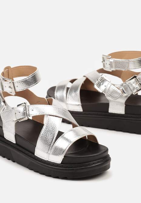 Srebrne Sandały Zapinane wokół Kostki na Grubej Podeszwie Diunna