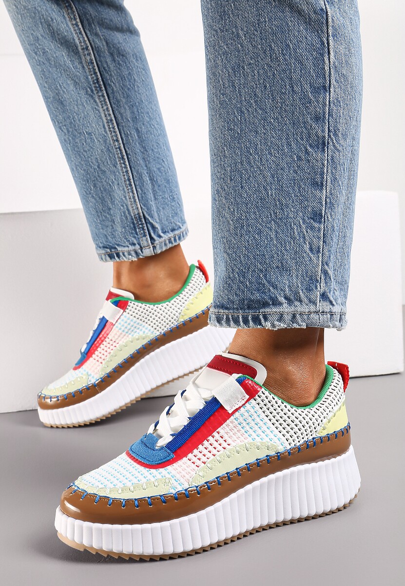Biało-Zielone Sneakersy na Platformie Ozdobione Nitami i Patchworkowymi Wstawkami Jeneria