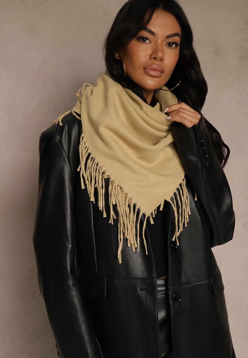 Beżowy Szalik w Kształcie Trójkąta z Frędzlami Vetifare