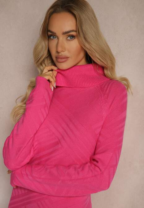 Fuksjowa Dzianinowa Sukienka o Prostym Kroju z Golfem Sinavellea