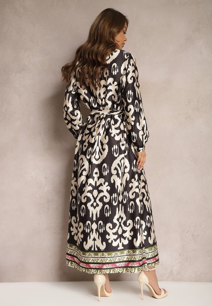 Czarno-Biała Pudełkowa Sukienka Satynowa z Paskiem w Talii w Ornamentalny Print Tarosa