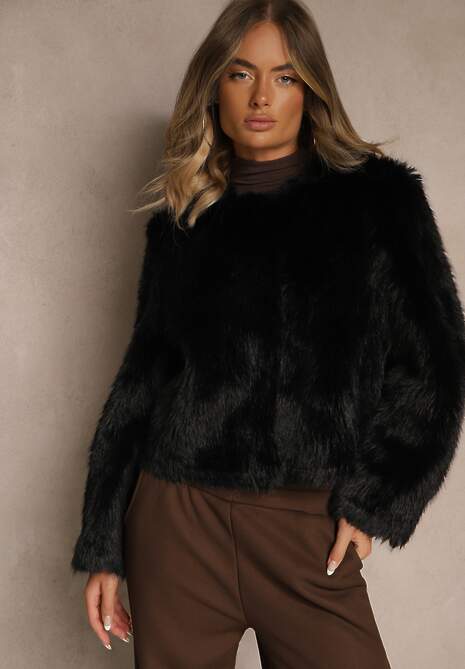 Czarna Kurtka Futerko o Prostym Fasonie z Okrągłym Dekoltem Iddane