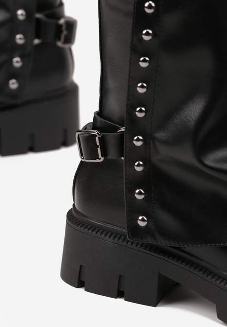 Czarne Botki Ozdobione Klamrą i Wywiniętą Cholewką Ansone