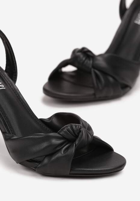 Czarne Sandały na Szpilce z Otwartym Noskiem i Paskiem w Cyrkonie Neodia