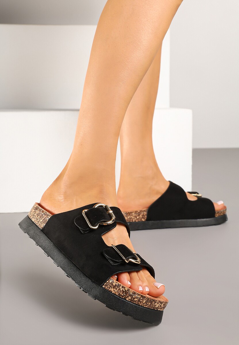 Czarne Klapki na Platformie z Korka Ozdobione Klamrami Artelli