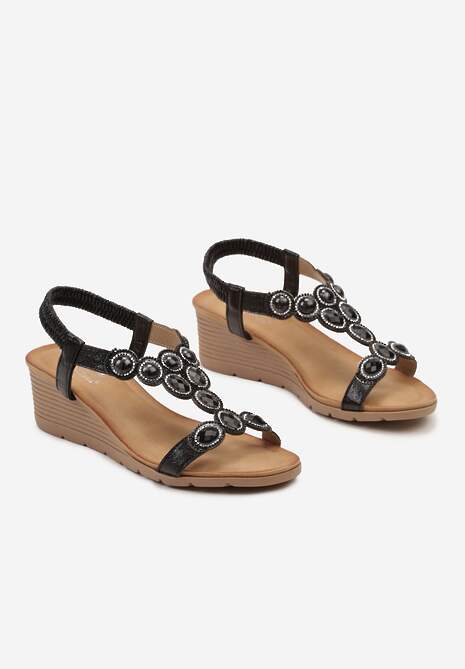 Czarne Wsuwane Sandały z Cyrkoniami na Niewysokim Koturnie Effinae
