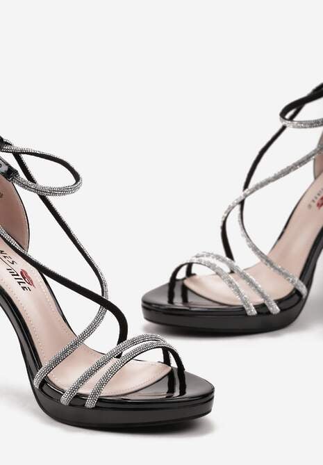 Czarne Lakierowane Sandały na Szpilce z Cyrkoniami i Sprzączką Neberia