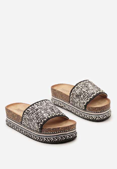 Czarne Klapki na Platformie z Korka i Plecionki Pamarie