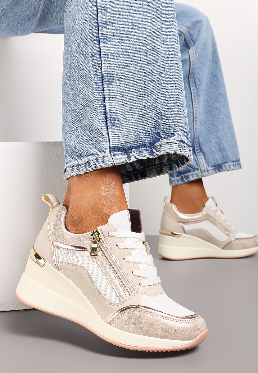Beżowe Sneakersy Ozdobione Suwakiem i Metalowymi Aplikacjami na Koturnie Warranta