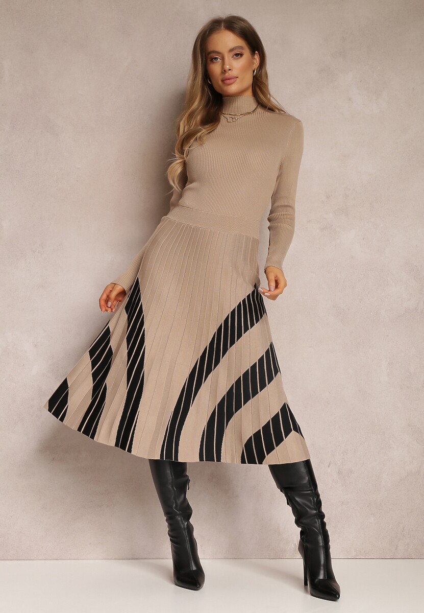 Beżowa Sukienka z Wiskozy z Plisowanym Dołem Dikire