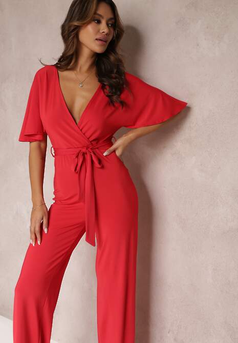 Czerwony Długi Kombinezon z Wiązaniem i Głębokim Kopertowym Dekoltem Sumya